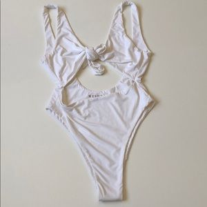 MESHKI one piece! XS